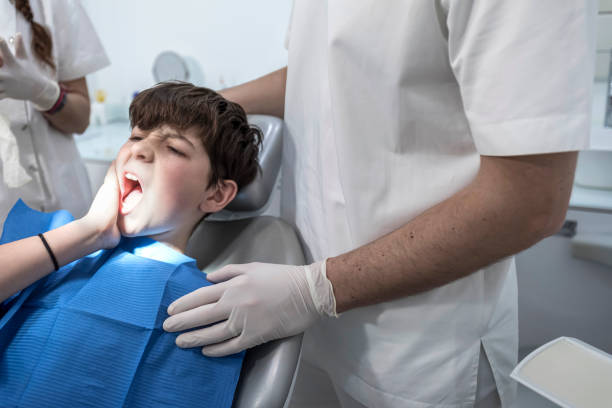 Best Emergency Tooth Extraction in Altoona, WI